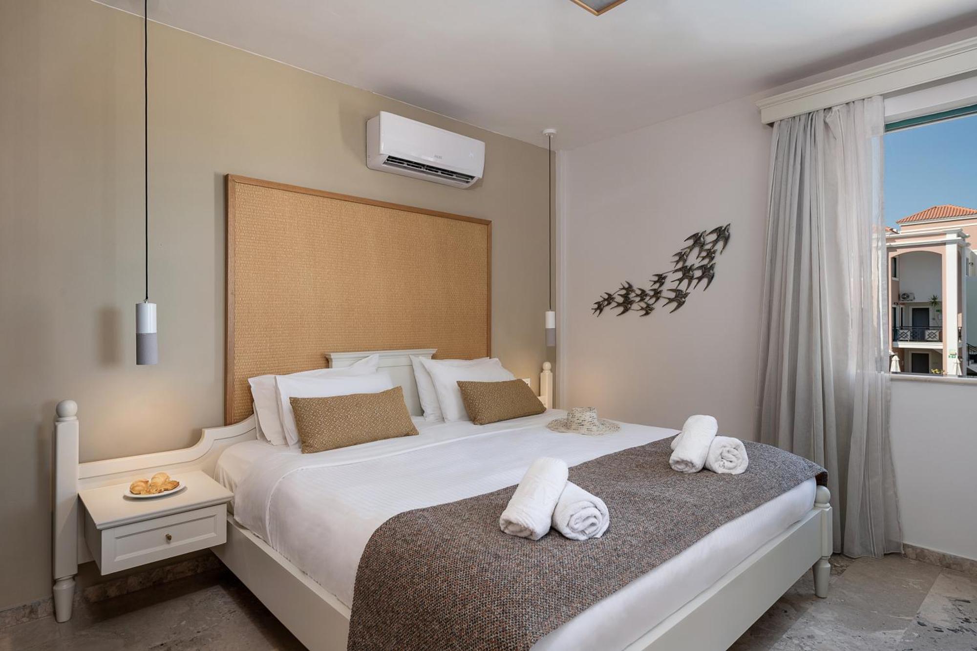 Caldera Village Agia Marina الغرفة الصورة